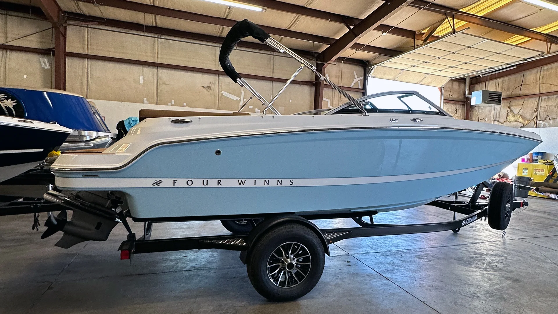 2027 Four Winns HD2